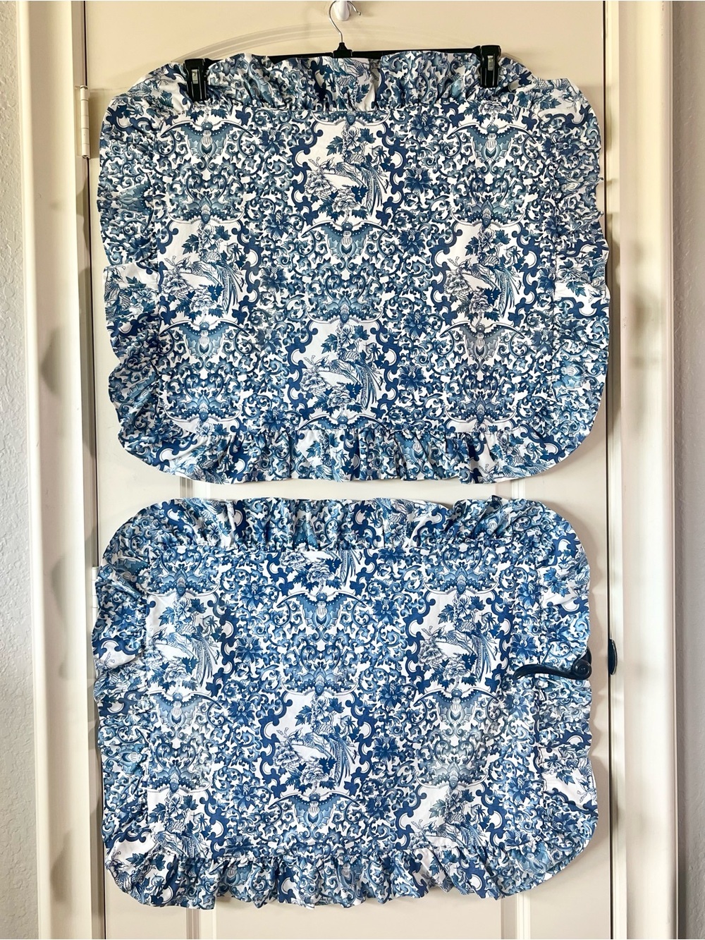 Ralph Lauren Tamarind Bird Chinoiserie Blue White Ruffled Edge Pillow Sham Set